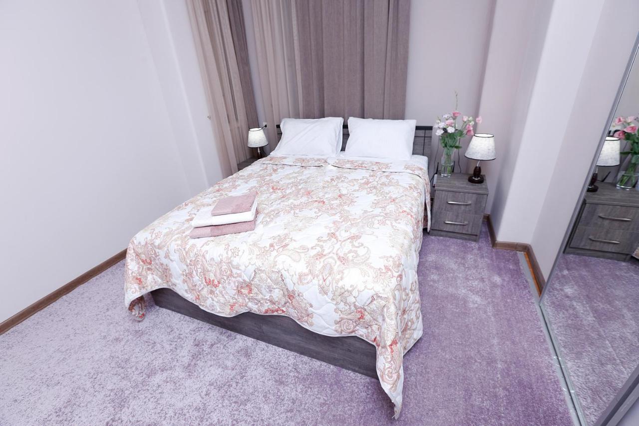 The Yard Hotel Yerevan Bagian luar foto
